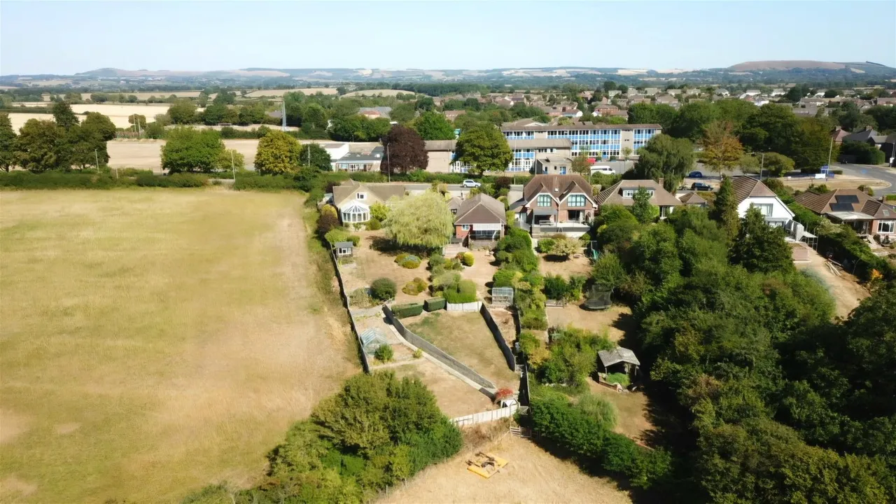 Bath Road, Sturminster Newton DT10 1ED, photo 18