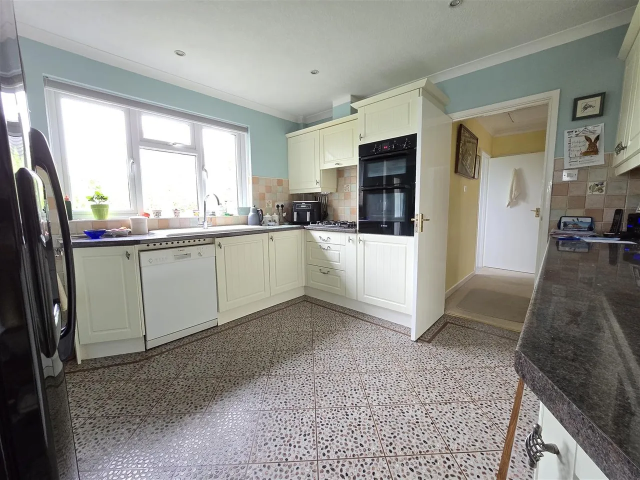 Bath Road, Sturminster Newton DT10 1ED, photo 14