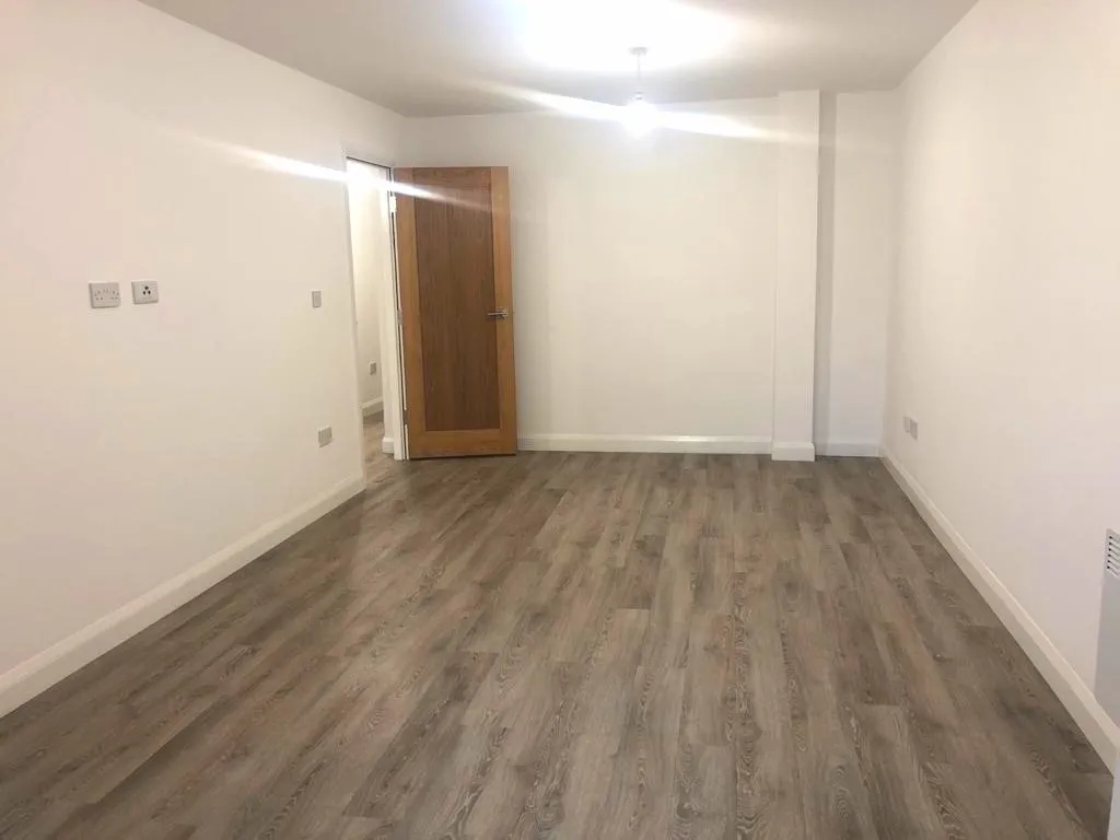 Upper Chorlton Road, M16, photo 4