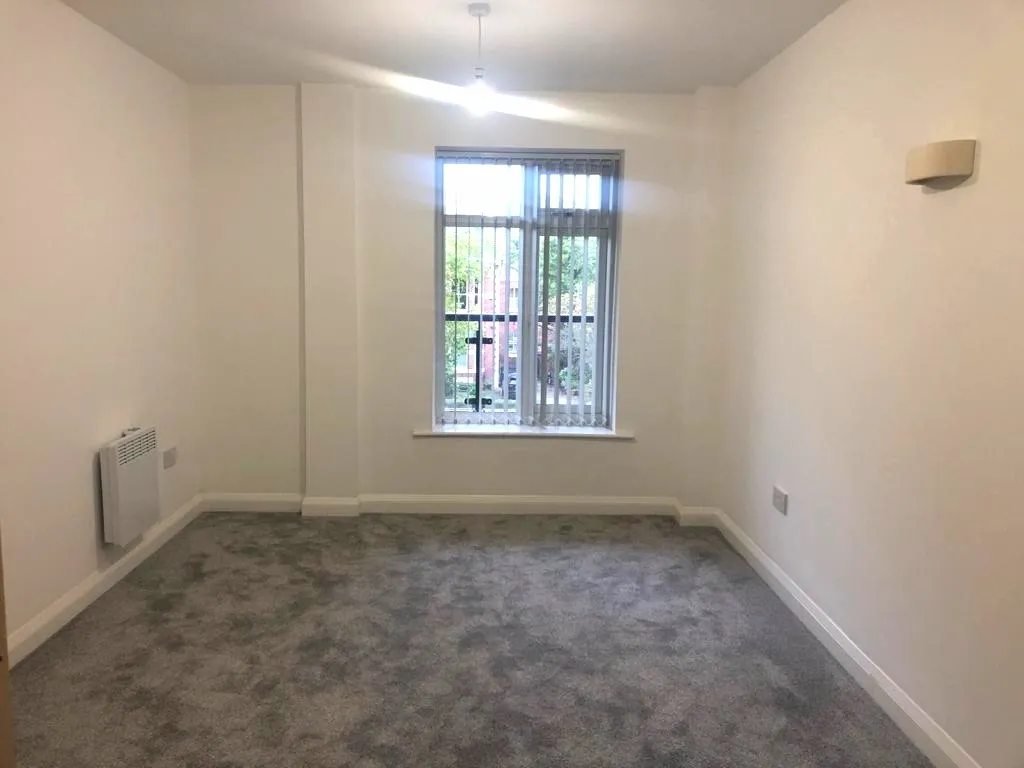 Upper Chorlton Road, M16, photo 9