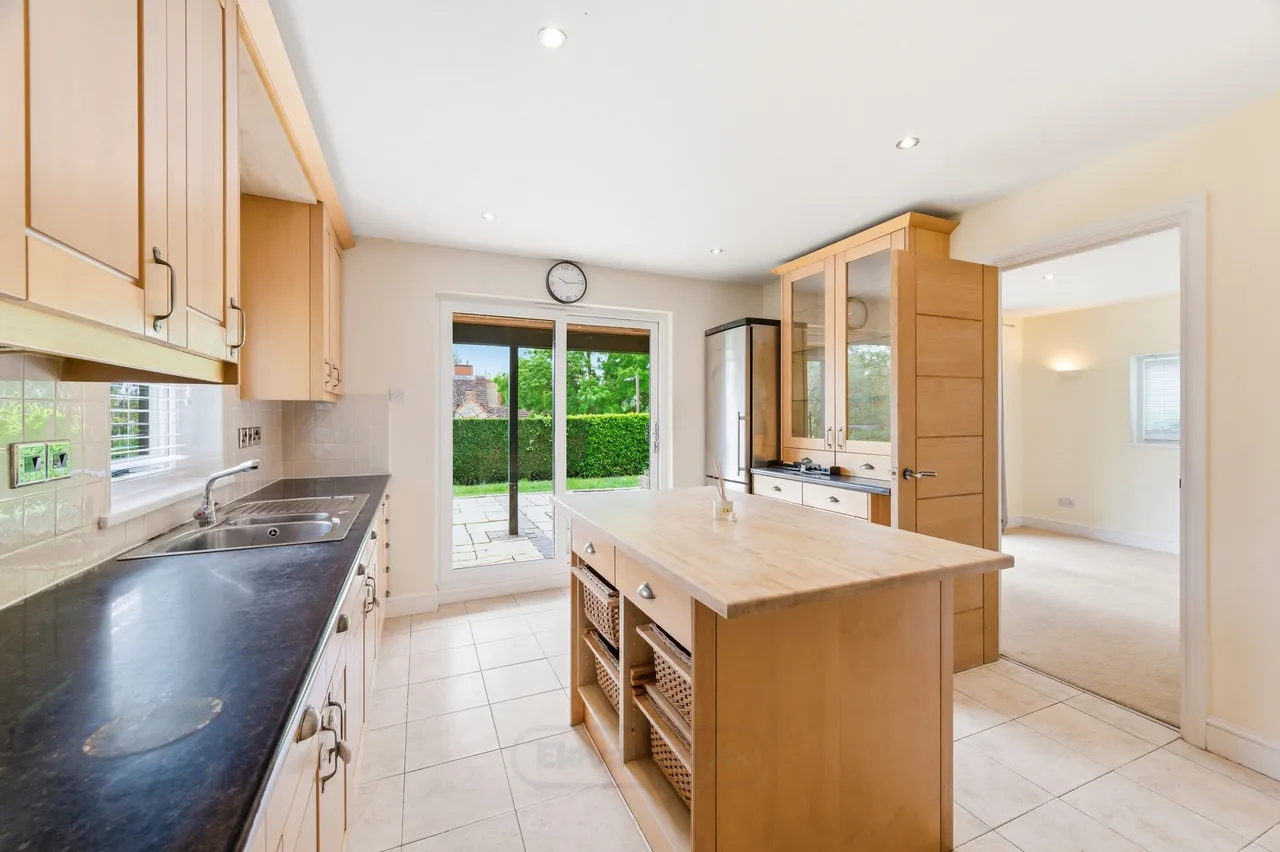 Thorneycroft Lane, Downhead Park, Milton Keynes, Milton Keynes, MK15 9BB, photo 14