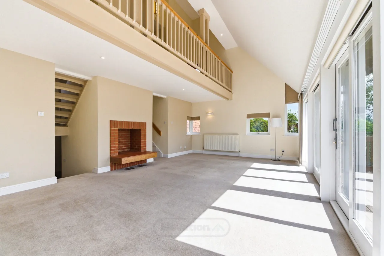 Thorneycroft Lane, Downhead Park, Milton Keynes, Milton Keynes, MK15 9BB, photo 3