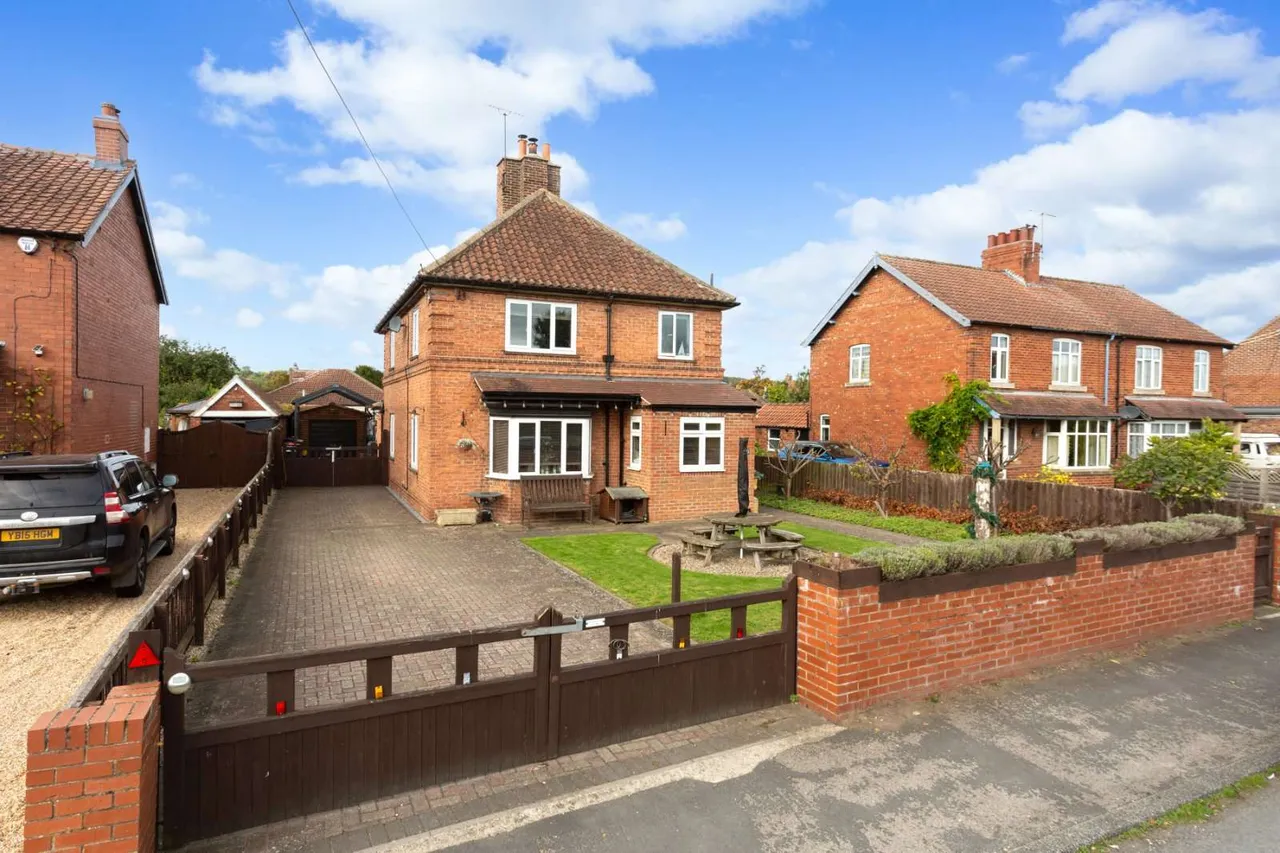 4 bed house for sale, Ashdale Road, Helmsley, YO62