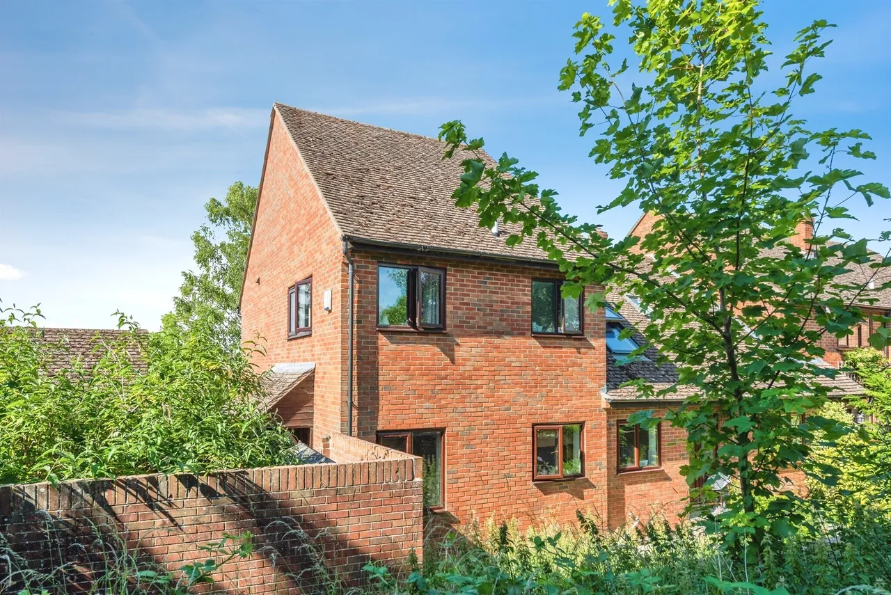 1 bed house for sale — The Laurels, Tetsworth, Thame