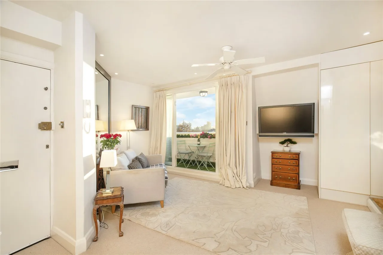 2 bed flat for sale, Chelsea Manor Street, Chelsea, SW3