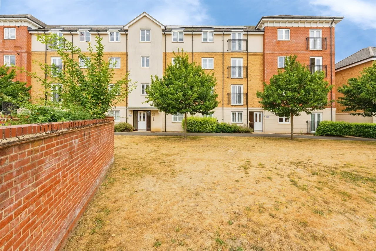 Baxter Road, Watford, photo 12