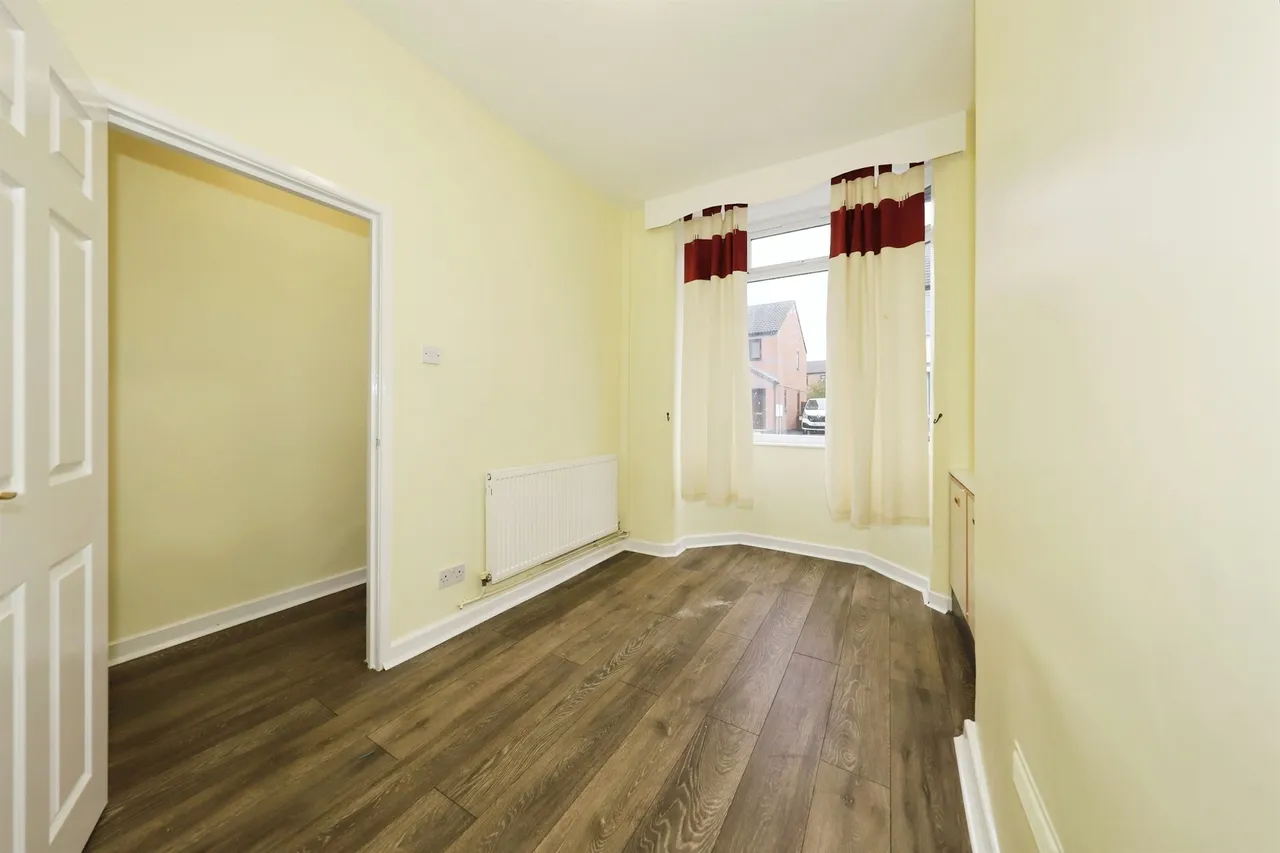 Powell Street, Park Village, WV10, photo 14
