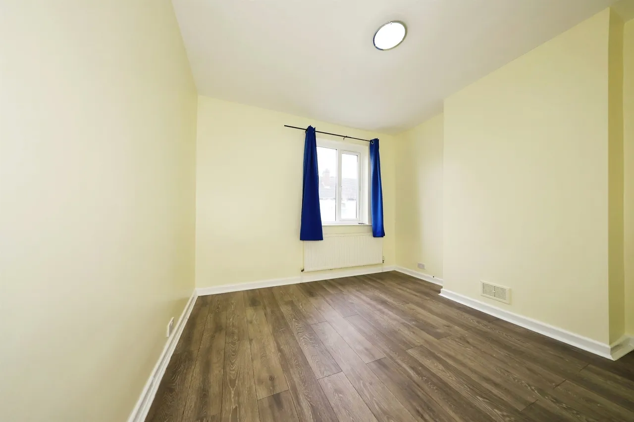 Powell Street, Park Village, WV10, photo 13