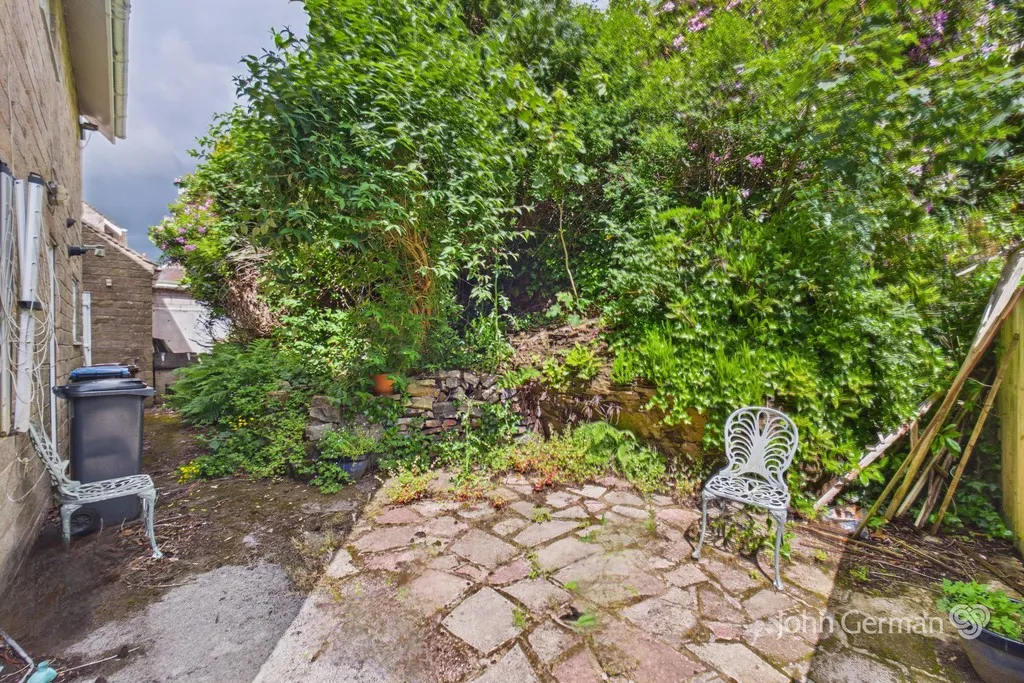 Malthouse Road, Alton, photo 15