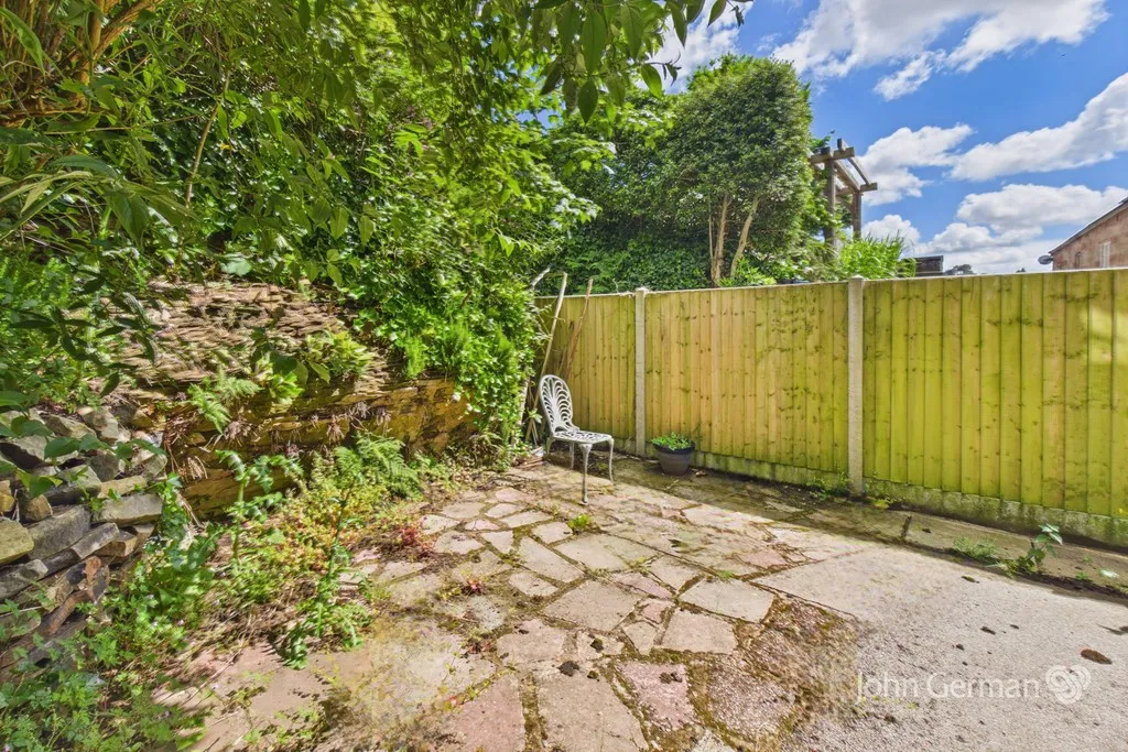 Malthouse Road, Alton, photo 14