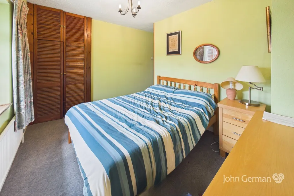 Malthouse Road, Alton, photo 10