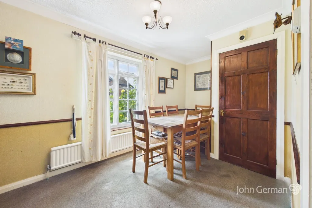 Malthouse Road, Alton, photo 6