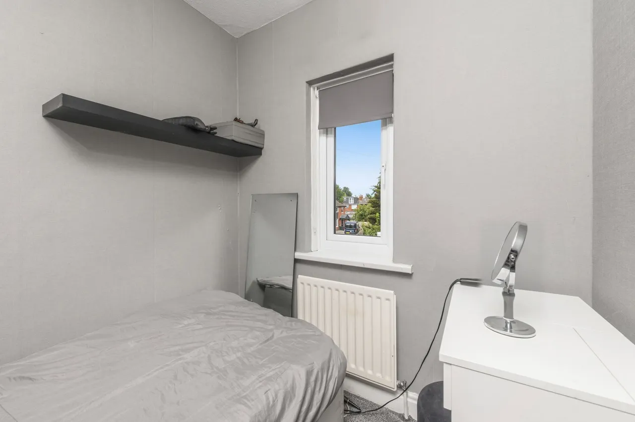 Whitebridge Avenue, Leeds, LS9 0EJ, photo 9