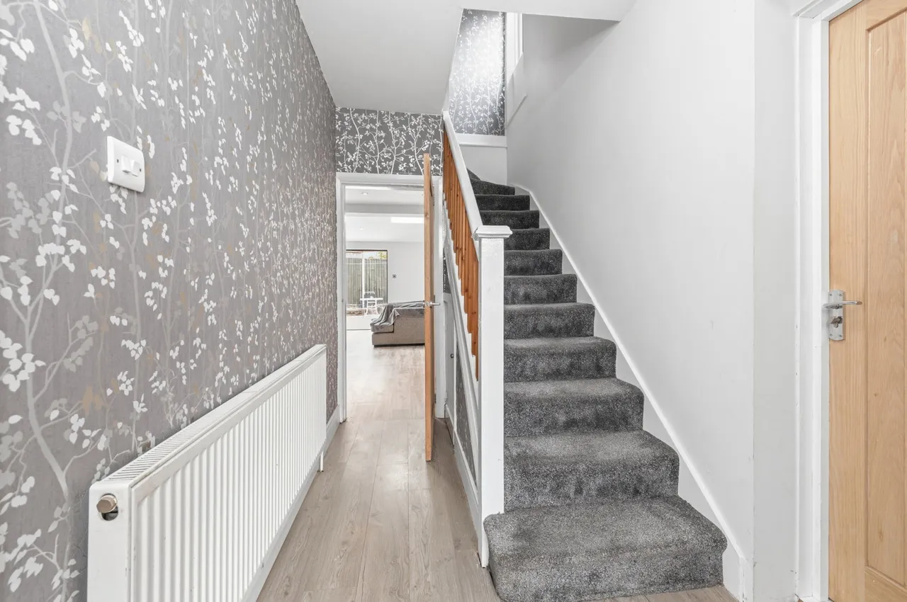 Whitebridge Avenue, Leeds, LS9 0EJ, photo 6