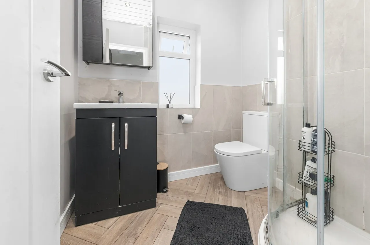 Whitebridge Avenue, Leeds, LS9 0EJ, photo 10