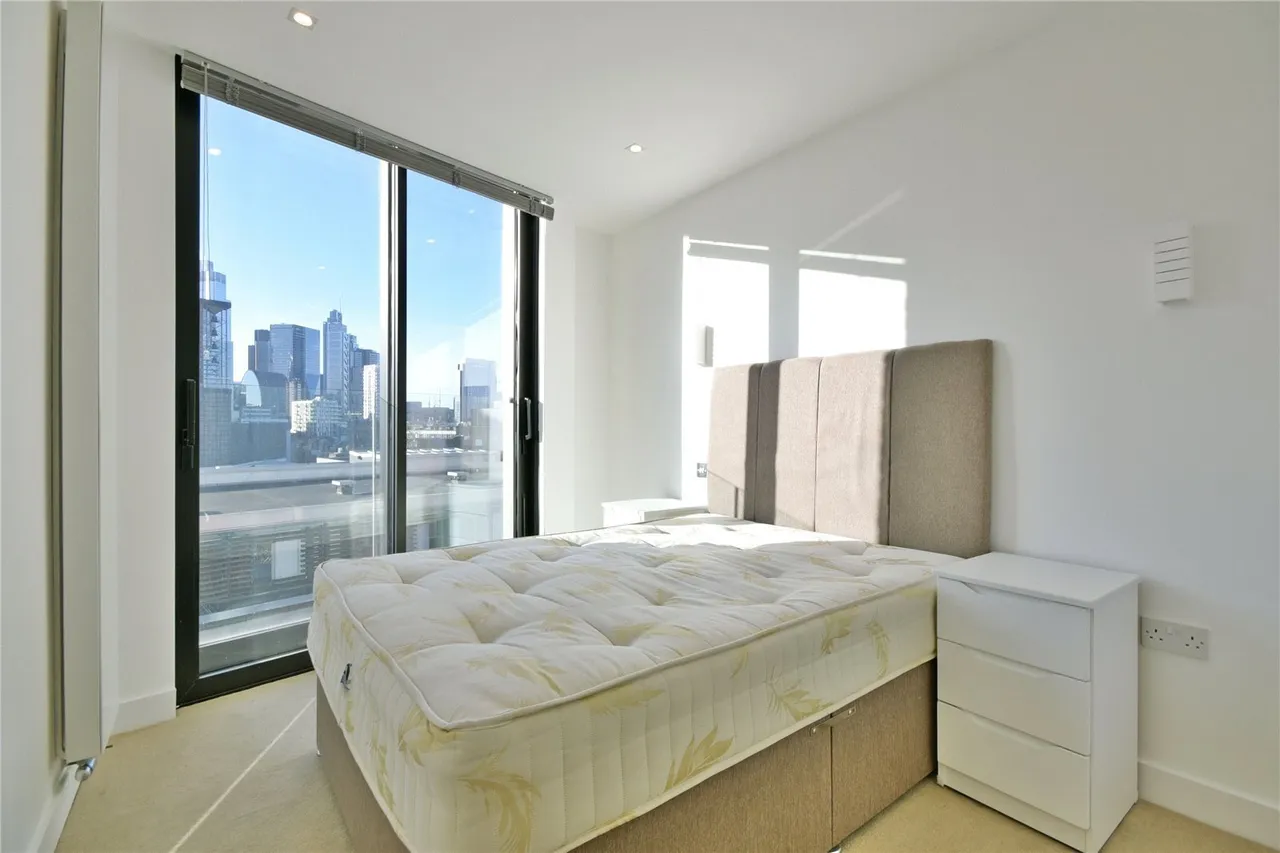Plumbers Row, Whitechapel, E1, photo 2