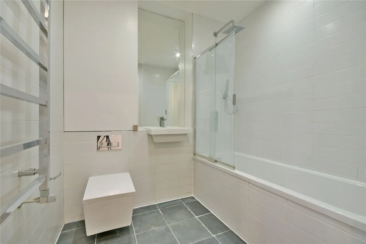 Plumbers Row, Whitechapel, E1, photo 3
