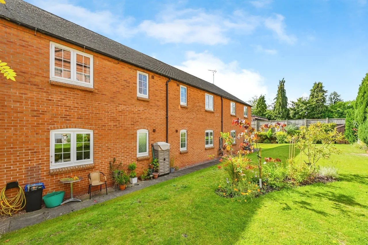 Chartley Court, Uttoxeter, photo 2