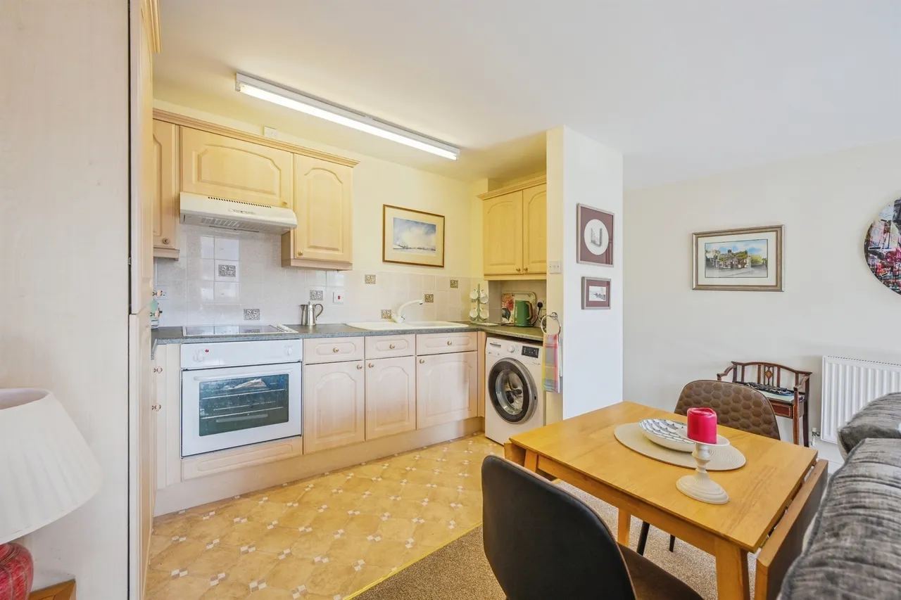 Chartley Court, Uttoxeter, photo 4