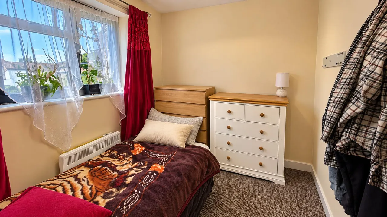 Joyners Close, Dagenham, RM9, photo 9