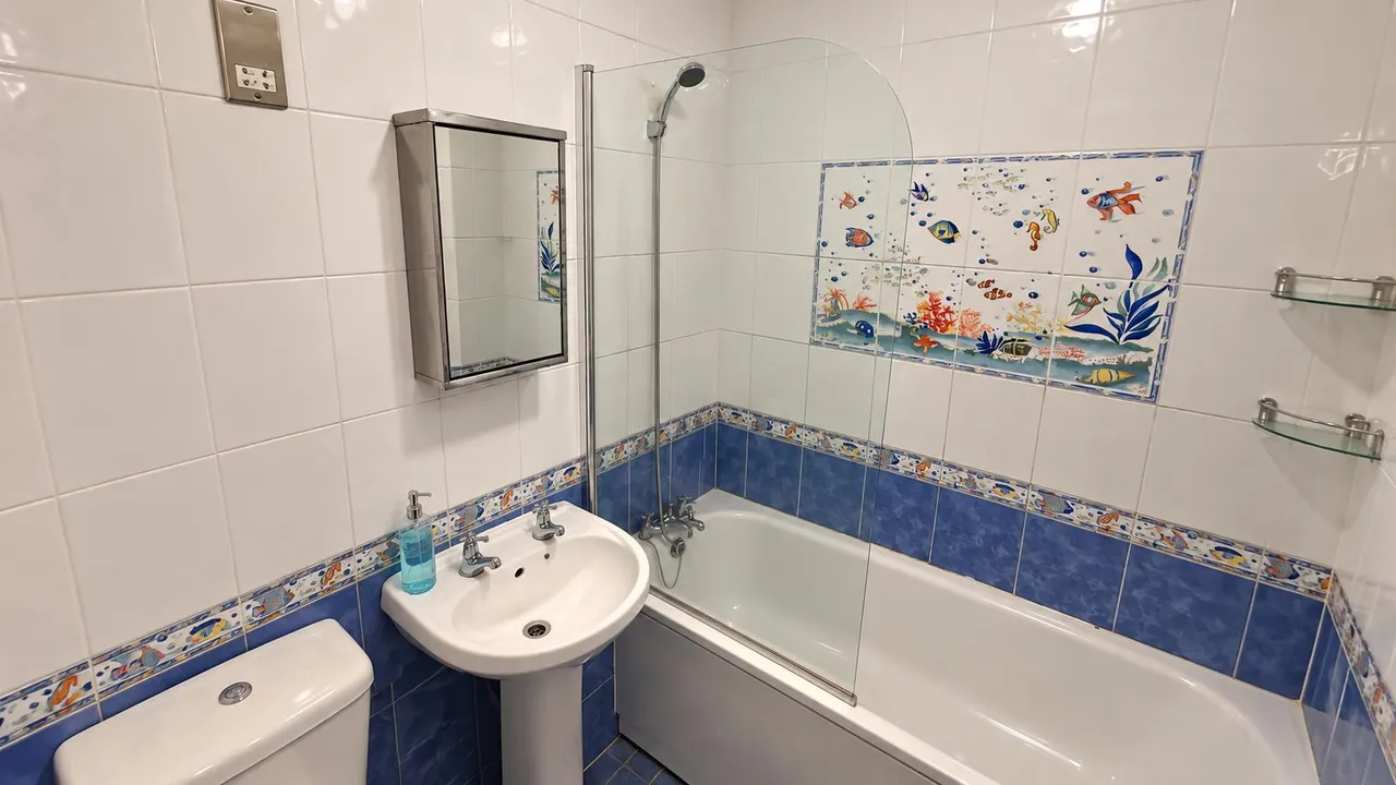Joyners Close, Dagenham, RM9, photo 11