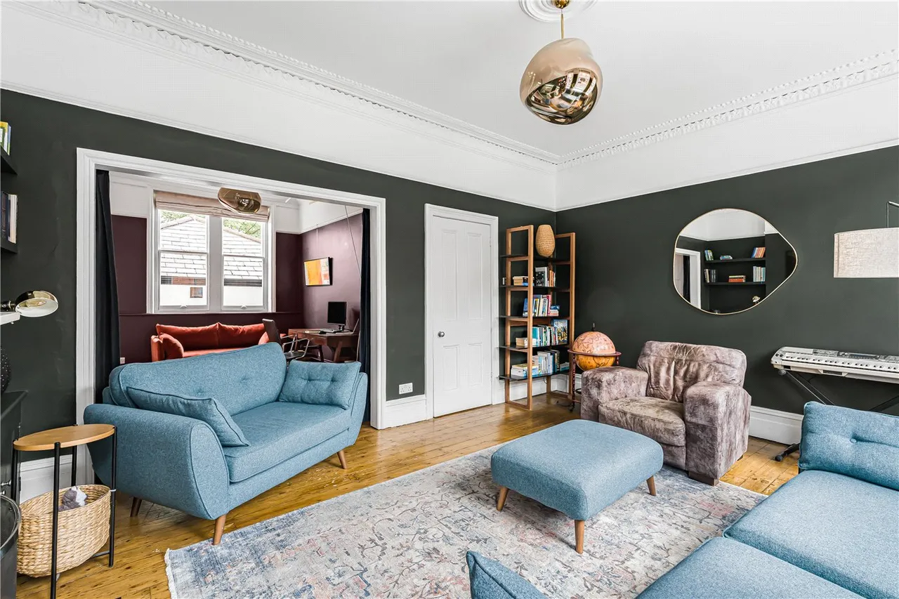 Topsfield Parade, Tottenham Lane, London, N8, photo 12