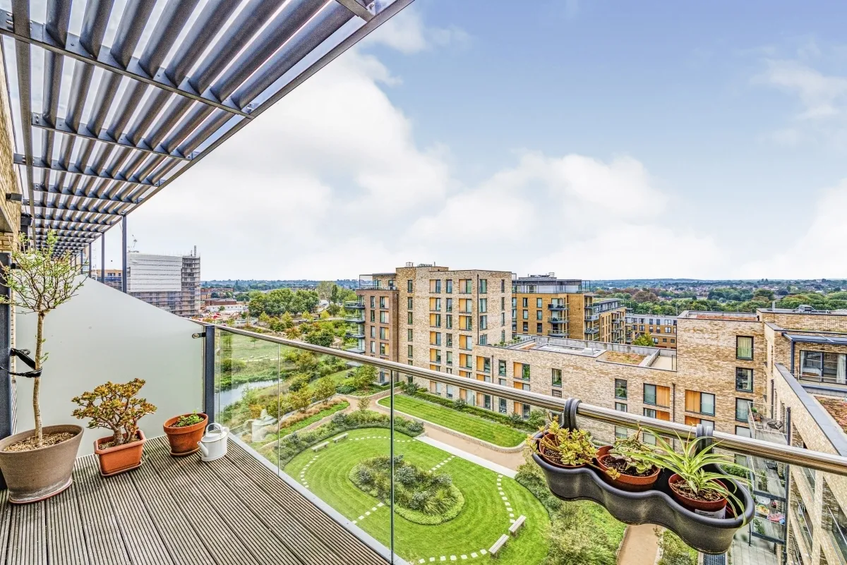 2 bed flat to rent — Handley Drive, SE3