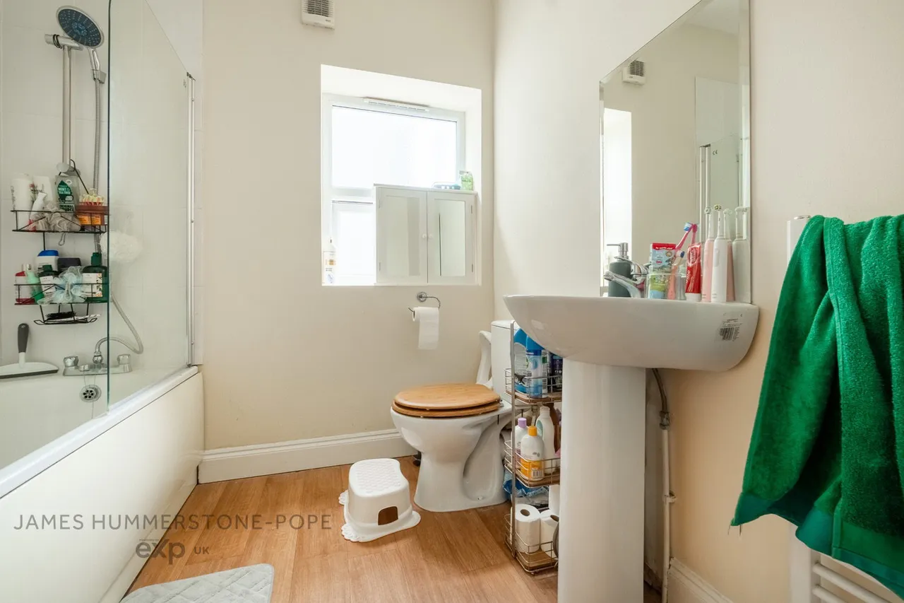 Fantastic Maisonette, Surrey Road, Cliftonville, photo 7