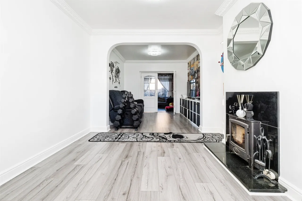 Castle Avenue, Rainham, RM13, photo 4