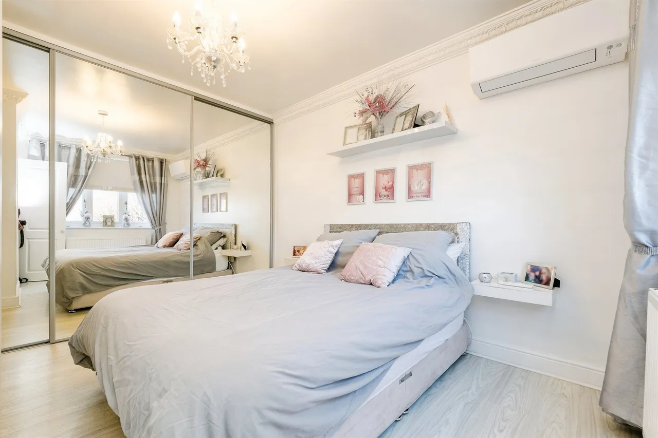 Castle Avenue, Rainham, RM13, photo 7