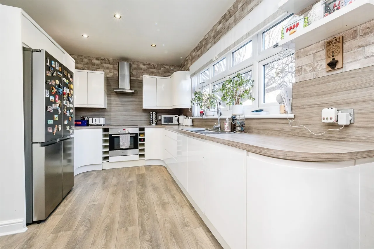 Castle Avenue, Rainham, RM13, photo 5