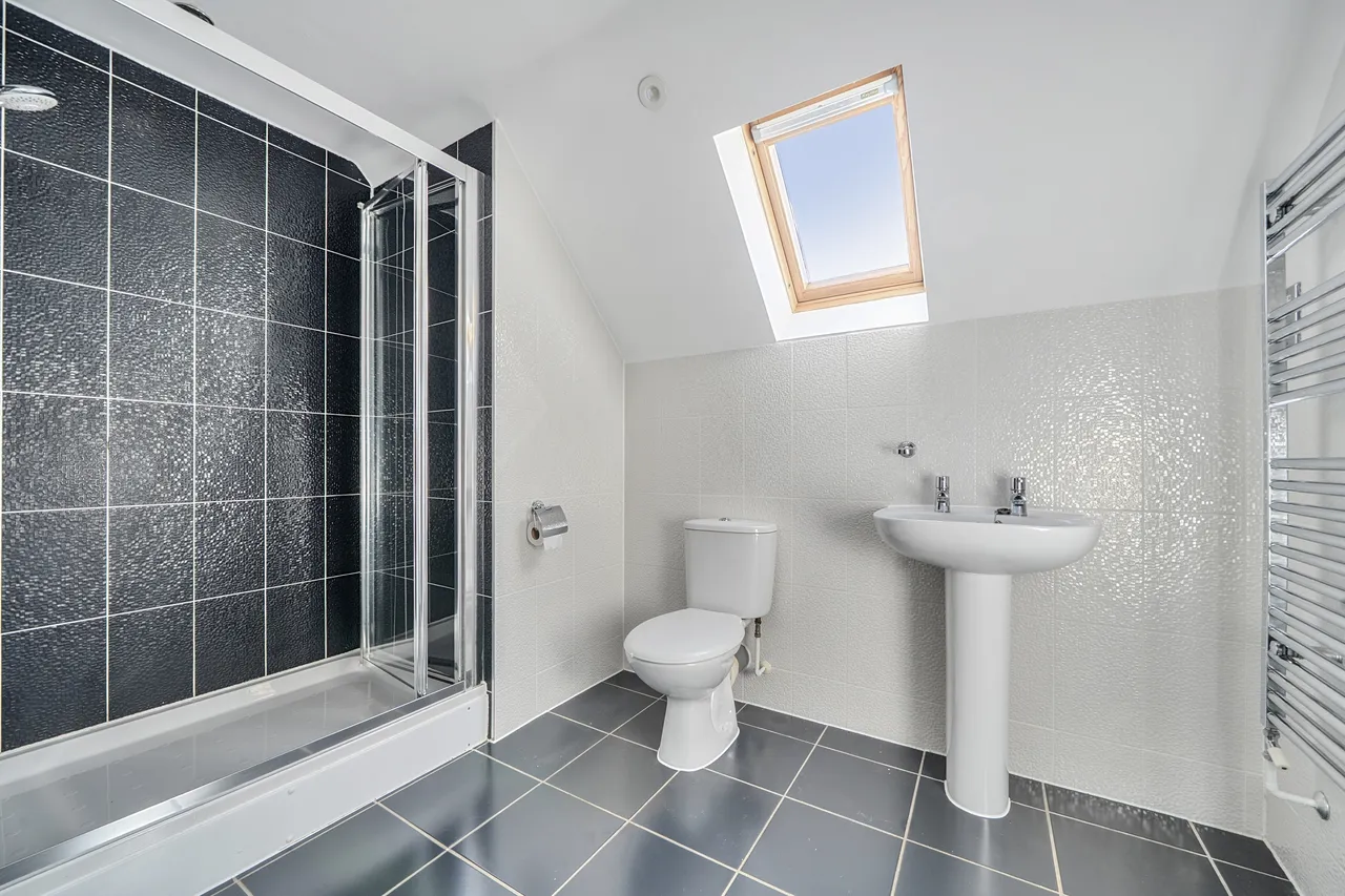 Cedar Avenue, Cuckfield, RH16, photo 5