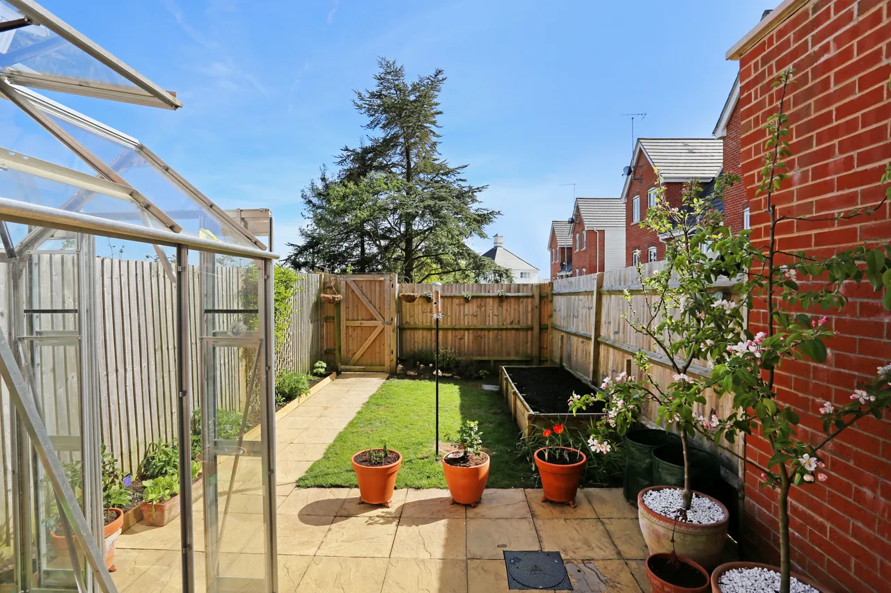 Cedar Avenue, Cuckfield, RH16, photo 7