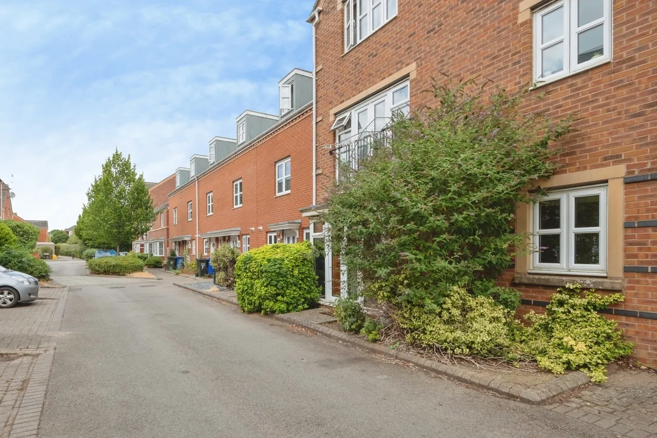 2 bed flat for sale — Fulwell Close, Banbury, Oxfordshire, OX16