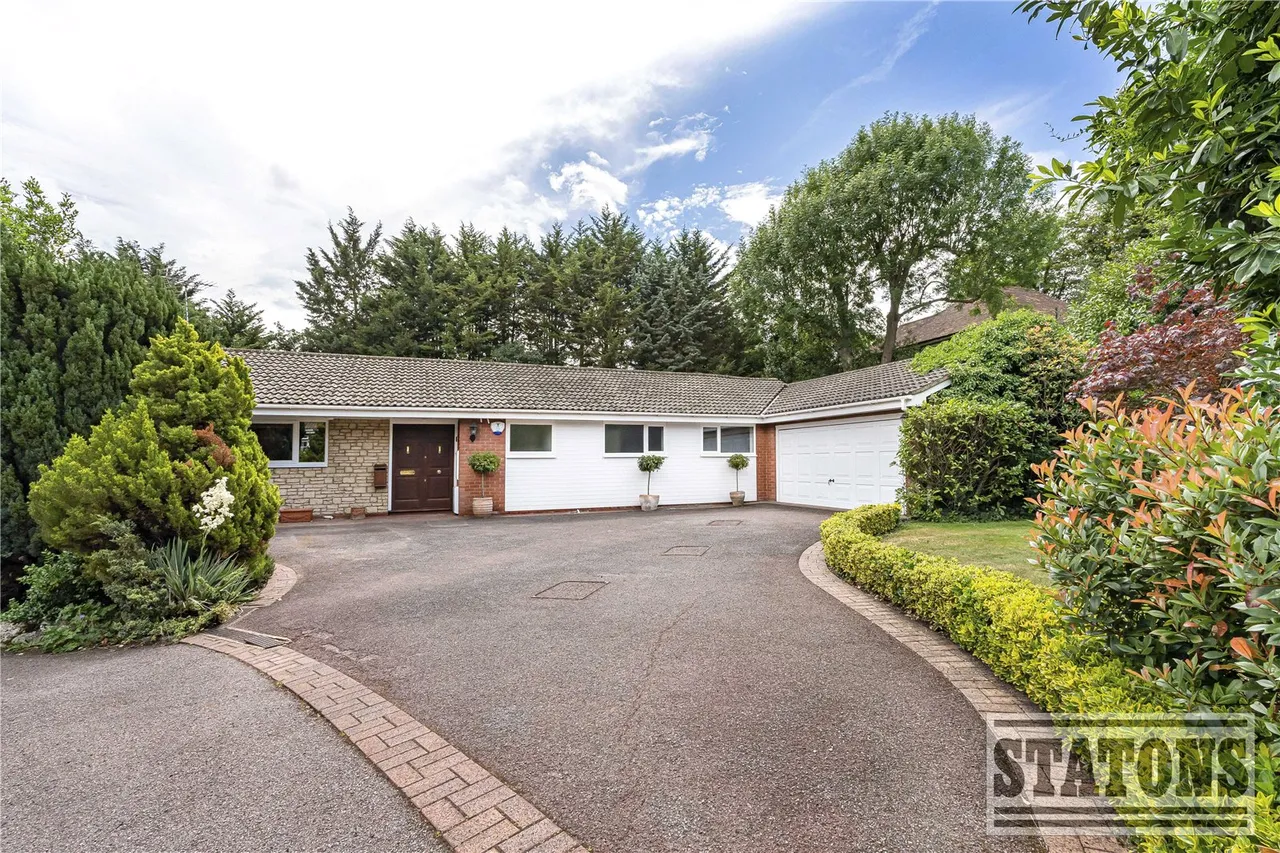 3 bed house for sale — Oakleigh Park South, Whetstone, London, N20 9JU