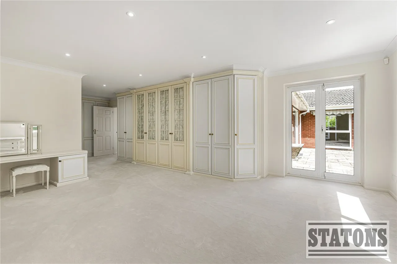 Oakleigh Park South, Whetstone, London, N20 9JU, photo 15