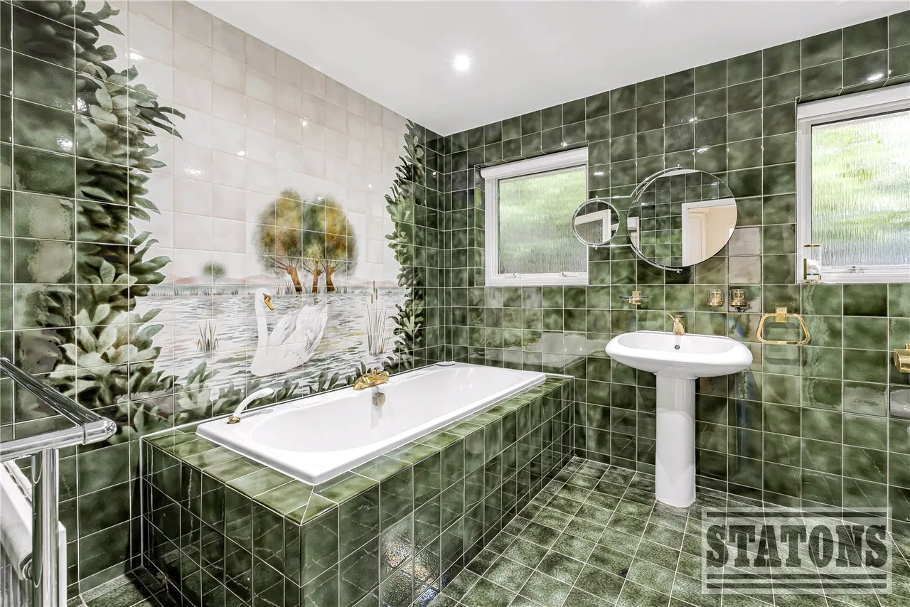 Oakleigh Park South, Whetstone, London, N20 9JU, photo 17