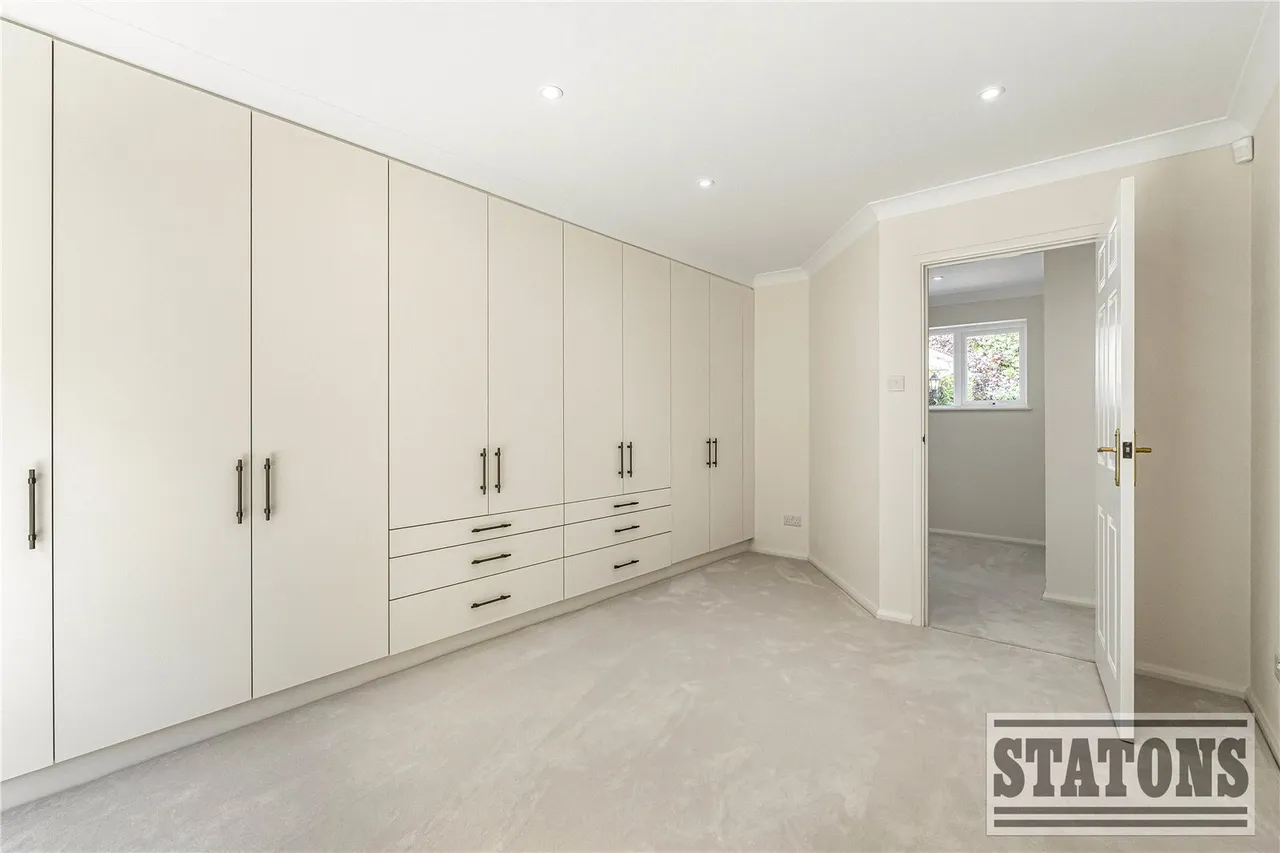 Oakleigh Park South, Whetstone, London, N20 9JU, photo 13