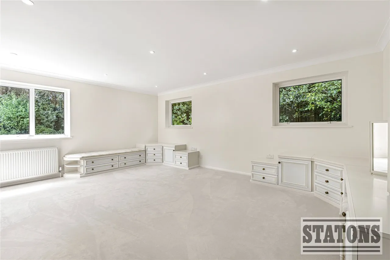 Oakleigh Park South, Whetstone, London, N20 9JU, photo 14