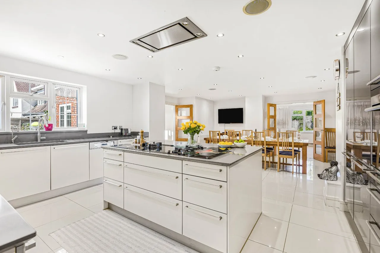 Chancellors Road, Stevenage, SG1, photo 2