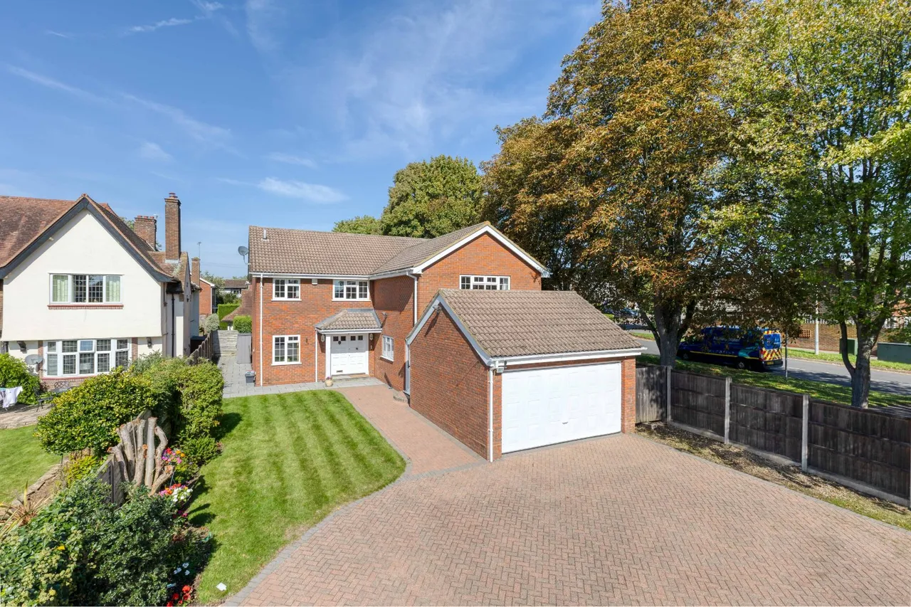 4 bed house for sale, Chancellors Road, Stevenage, SG1