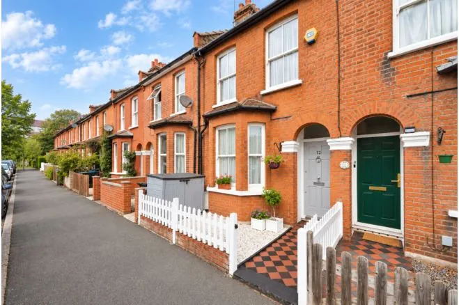 4 bed house for sale, Trevor Road, London, SW19