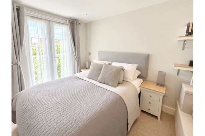 Trevor Road, London, SW19, photo 11
