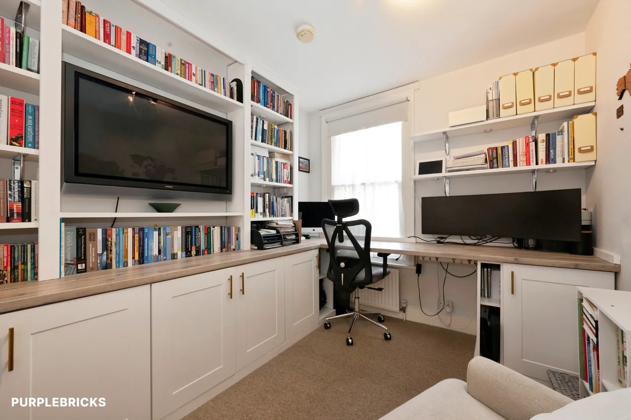 Trevor Road, London, SW19, photo 10