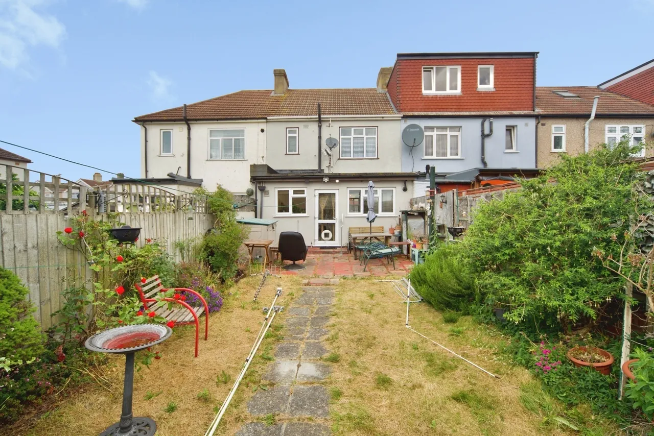Surrey Road, Dagenham, Essex, RM10, photo 4