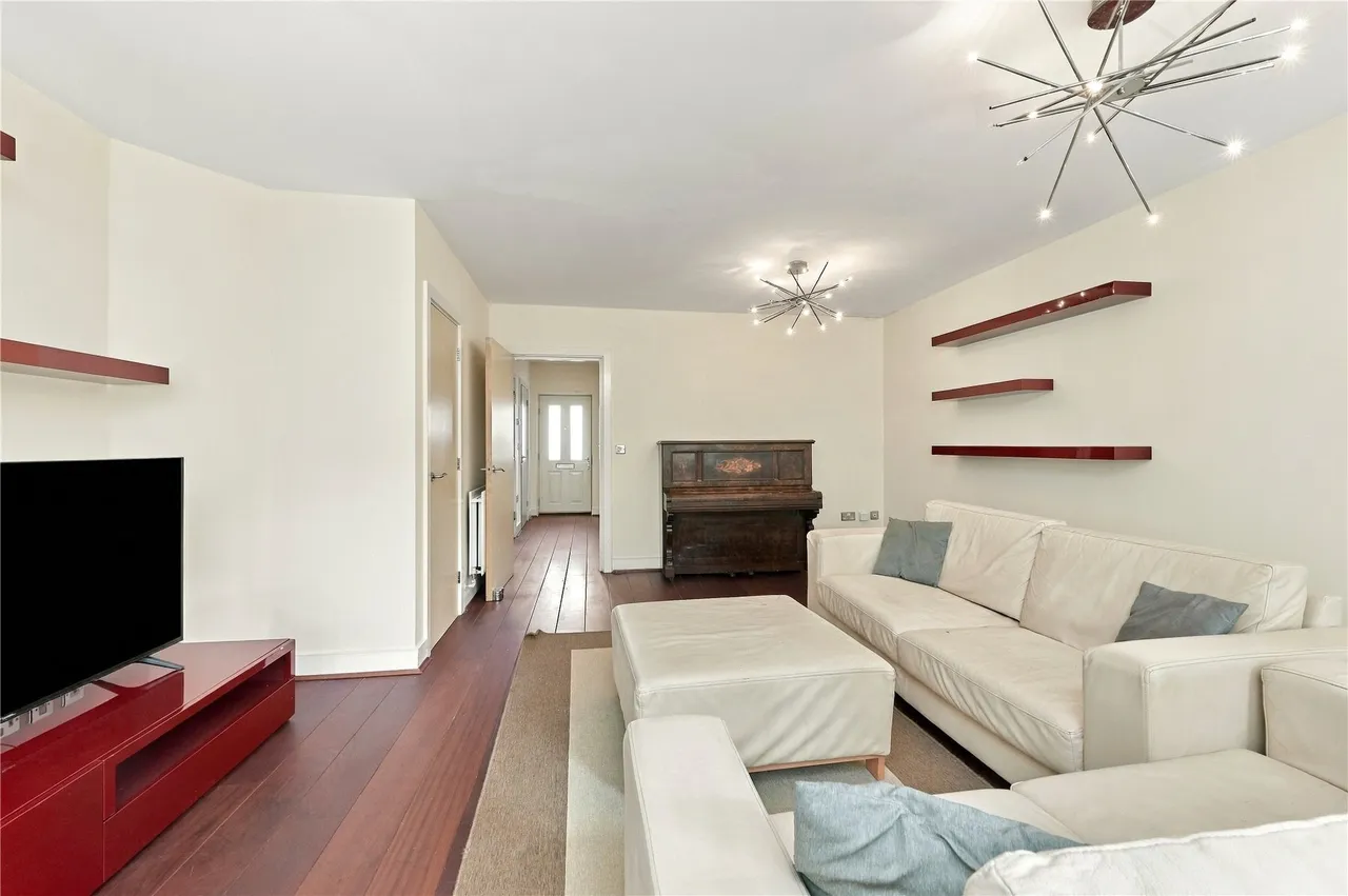 St. Francis Place, London, SW12, photo 5