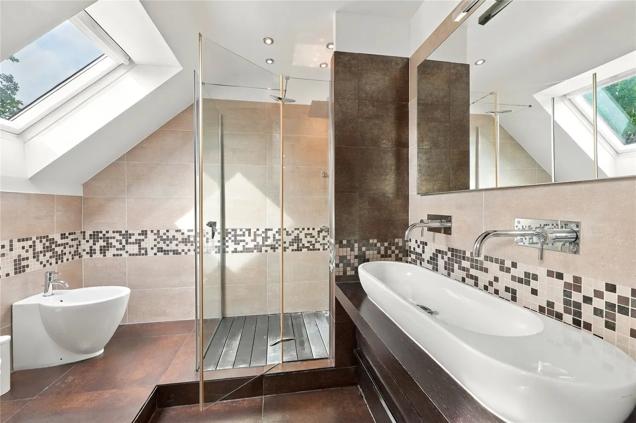 St. Francis Place, London, SW12, photo 19