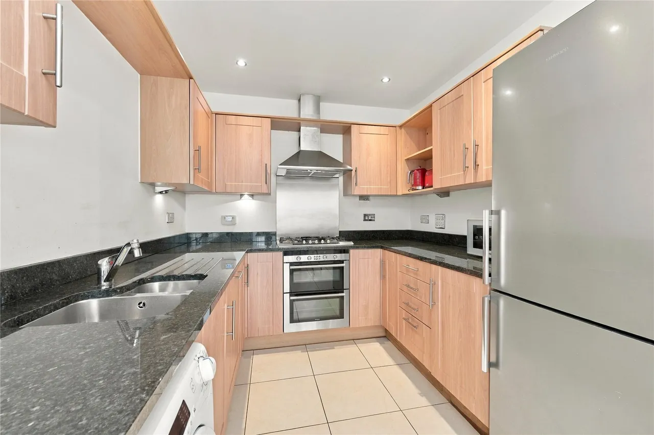 St. Francis Place, London, SW12, photo 10