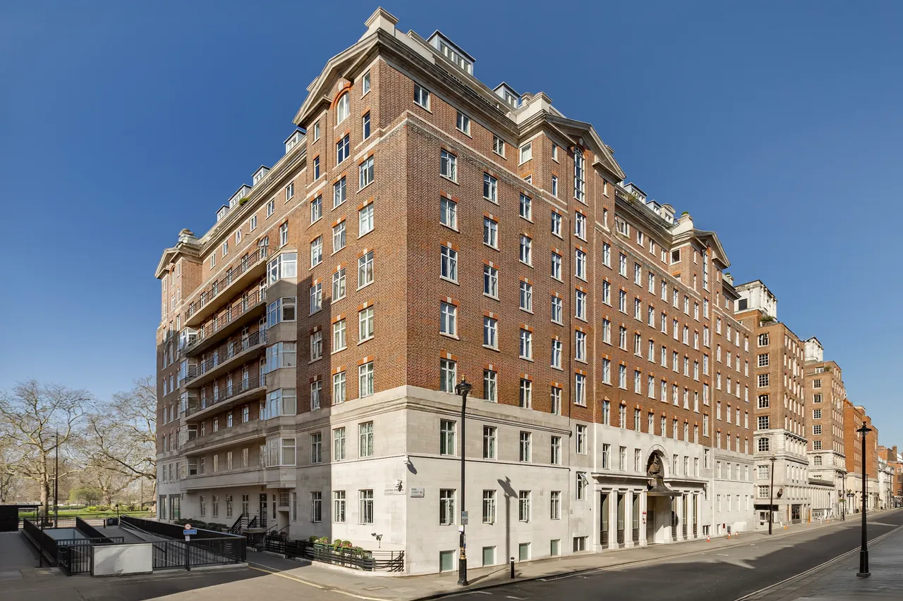 Park Street, Mayfair, London, photo 12