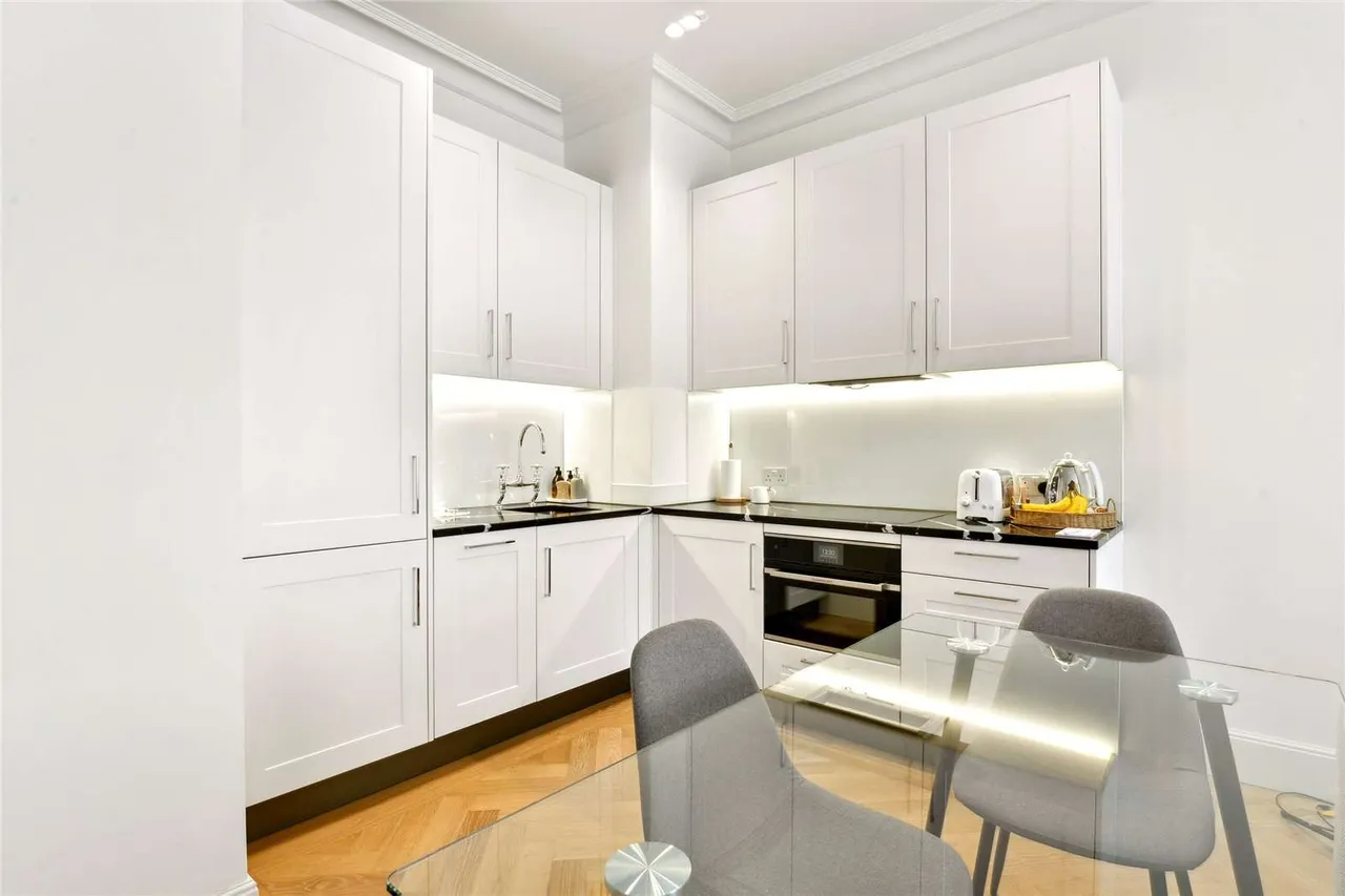 Millbank Residences, London, SW1P, photo 3